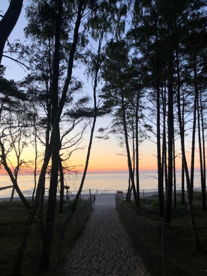 Domki Pod Wydmami 40M Od Plazy Dźwirzyno Exterior foto